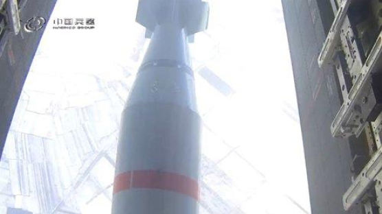 "핵폭탄 제외하고 가장 강력"…中, 초대형 재래식 폭탄 공개