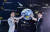 박재필(왼쪽) 나라스페이스테크놀로지 대표와 이성문 우주로테크 대표가 4일 대전에서 만났다. 각자 직접 개발한 제품을 손에 들고 있다. [프리랜서 김성태]
