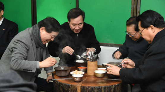 이낙연 총리, 송해와 ‘2000원 국밥’점심…“삶의 현장 계속 찾겠다”