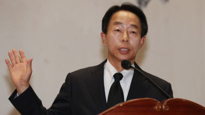 YS아들 김현철 "정책에 도움 안돼···민주당 탈당" 文에 편지