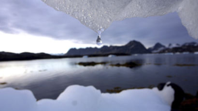 [강찬수의 에코파일] 북극 빙하 속 잠든 바이러스…지구온난화로 깨어난다