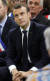 15일 노르망디 지방의 대토론에 참석한 마크롱 프랑스 대통령이 참석자들의 발언을 듣고 있다. [EPA=연합뉴스]
