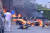 테러 현장의 자동차들이 화염에 휩싸여 있다. [AFP=연합뉴스]
