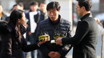 “예천군 의원 폭행 소송, 징벌적 손배 뺀 게 56억…200억 될 수도”