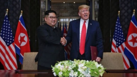 트럼프 "북한과 엄청난 진전 만들어가고 있다"