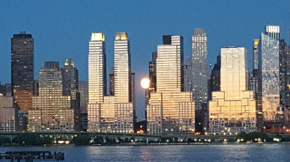 '빌딩숲' 맨해튼 강변에 2022년 '이것' 조성된다?