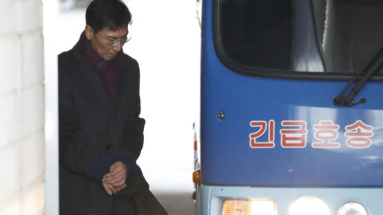 뒤집힌 안희정 판단…피해자 김지은씨 진술 믿어준 2심 법원