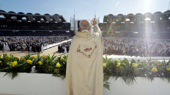 [서소문사진관]프란치스코 교황, 아라비아반도에서 첫 미사