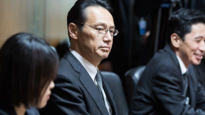  강제징용 판결 수싸움…한국은 '외교협의' 무시, 일본은 물밑 준비