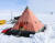 남극의 강풍을 견딜 수 있게 설계된 텐트. 입구는 고장을 우려해 지퍼가 아닌 통로형식으로 돼 있다. [사진 극지연구소]