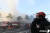14일 오후 서울 중구 을지로 4가 인근 상가에서 불이나 소방대원들이 화재 진화 작업을 하고 있다. [뉴스1]