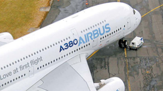 ‘하늘 위 호텔’ A380, 시장을 이기지 못했다