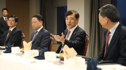 이주열 총재 “제조업 경쟁력 제고, 한국 경제 생존 문제”