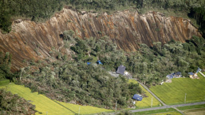 또 지진에 가슴 쓸어내린 일본…홋카이도에 규모 5.7 지진