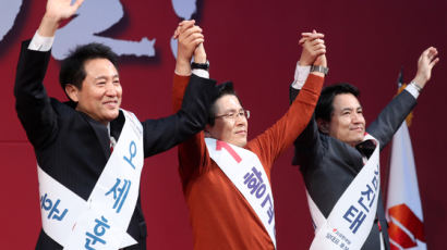 마지막 한국당 후보연설회서 또다시 '태극기 부대'의 욕설과 야유