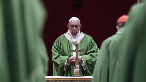 교황, "미성년자 성 학대 사제들은 '악마의 도구'..신의 분노 살 것"