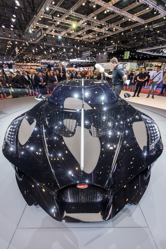 다스 베이더 닮은꼴, 140억원짜리 세계에서 가장 비싼 차
