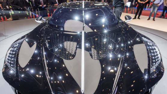 다스 베이더 닮은꼴, 140억원짜리 세계에서 가장 비싼 차