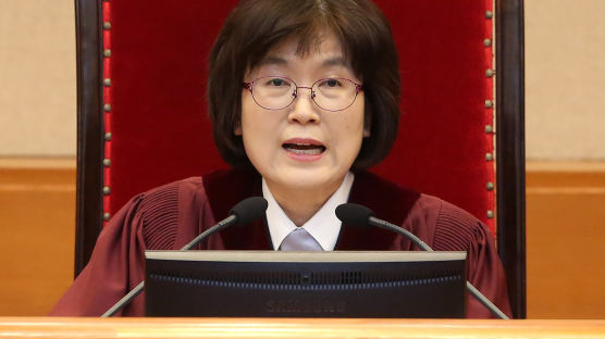 “피청구인 박근혜를 파면한다”…9명 헌법재판관들 지금은? 