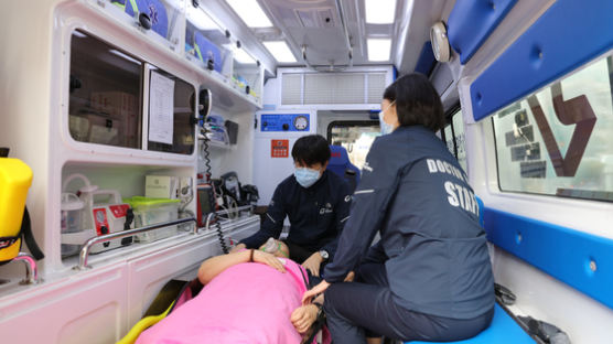 ‘도로 위 응급실’ 닥터 카 인천 달린다…먼저 도입한 울산은?