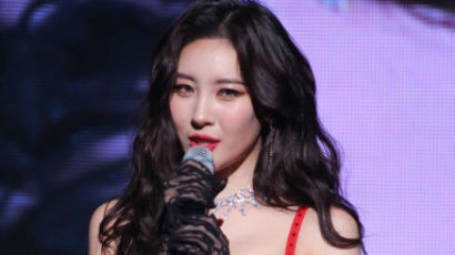 SUNMI's Controversial Outfit & Her Response to Haters