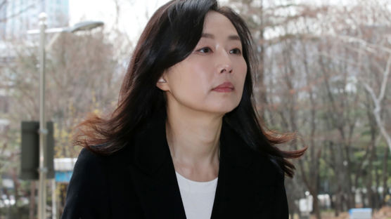 ‘화이트리스트’2심…눈물로 호소한 조윤선 “매몰차지 못한 것 후회”