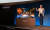 히라이 가즈오 소니 회장이 OLED TV &#39;브라비아&#39;를 소개하고 있다. [사진 더버지]