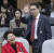 곽상도 자유한국당 의원이 26일 오전 국회에서 열린 원내대책회의에 참석하며 기자들에게 손을 흔들고 있다. 아래는 임이자 의원. 임현동 기자