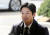 &#39;버닝썬 폭행&#39; 신고자 김상교씨(29)가 지난 19일 오전 서울지방경찰청 사이버수사대에 피고발인 신분으로 조사를 받기 위해 들어서며 취재진 질문에 답하고 있다. [뉴스1]