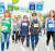 SC제일은행 직원들이 지난해 9월 서울 여의도에서 열린 ‘시각장애인과 함께하는 어울림 마라톤 대회’에 참여하고 있다. [사진 SC제일은행]
