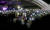 30일 필리핀 마닐라 동부의 마카티 시 교외에서 필리핀 보이 스카우트들이 플래시 라이트를 켜고 캠페인에 동참하고 있다. [AP=연합뉴스]
