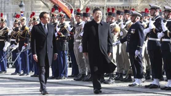 “프랑스 방문 때 시진핑 걸음걸이 다소 부자연스러워…건강 이상설 돌아”
