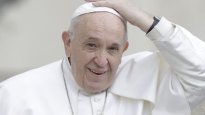 교황 "'신'으로 불리는 메시…이론적으론 신성모독"