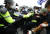 지난달 27일 서울 여의도 국회 앞에서 민주노총 주최로 열린 전국노동자대회에서 참가자들이 경찰과 몸싸움을 하고 있다. [뉴시스]