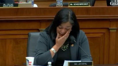 미국 여성 하원의원이 의회서 눈물 흘린 까닭…“내 아이는 제3의 性”