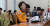 이재정 더불어민주당 의원이 9일 서울 여의도 국회 행정안전위원회 전체회의에서 119 소방복을 착용한채 &#39;소방관 눈물닦아주기 법안의 국회처리&#39;를 호소하고 있다. 이날 행안위에서는 강원도 지역 산불 피해 현황 및 복구 지원 관련 현안 보고와 질의가 이어졌다. [뉴스1]