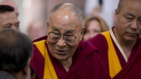 달라이 라마, ‘흉부감염’ 증세로 병원行…“걱정할 수준 아냐”