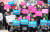 낙태죄폐지반대국민연합 등 시민단체 회원들이 지난달 30일 서울 광화문에서 낙태반대 대회를 열고 있다. [뉴스1]