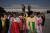 한복을 입은 북한 여성들이 &#39;태양절&#39;인 15일 만수대에서 김일성 김정일 동상을 참배한 뒤 돌아나오고 있다. [AFP=연합뉴스]