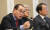 태영호 전 영국주재 북한공사(왼쪽)가 2일 서울 여의도 국회 귀빈식당에서 열린 &#39;2019년 한반도 정세 분석과 전망&#39; 토론회에 참석해 발언하고 있다. 오종택 기자