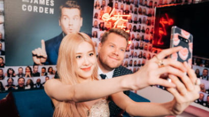 James Corden ”Officially” Becomes a BLINK?!