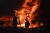 지난 20일(현지시간) 프랑스 파리에서 23번째 &#39;노란 조끼&#39; 시위가 발생해 스쿠터가 불타고 있다.[AFP=연합뉴스]