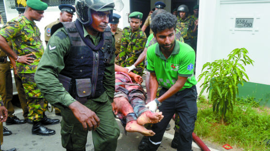 불교국가 스리랑카 피의 부활절…테러 용의자 7명 체포