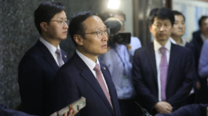 민주당 “한국당, 불법·폭력행위 고발…스스로 만든 법도 부정”