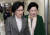 바른미래당 김삼화 의원(왼쪽)과 신용현 의원이 18일 여의도 국회에서 의원총회 참석을 마치고 회의장을 나서고 있다. [연합뉴스]