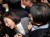 25일 오후 서울 여의도 국회 의안과 앞 나경원 한국당 원내대표와 의원들.  뉴시스]