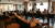 &#39;카페에서 공부하는 사람들&#39;의 줄임말인 일명 &#39;카공족&#39;이라 불리는 학생들이 서울대 입구역 앞 카페에서 스터디 모임을 가지고 공부를 하고 있다. 우상조 기자