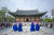 27일 덕수궁에서 궁중문화축전의 하나로 &#39;시간여행 그날, 고종-대한의 꿈&#39;이 공연이 열리고 있다. 궁중문화축전은 한국의 대표적 문화유산인 궁궐을 활용해 국민들이 더욱 친숙하게 우리 문화유산을 접할 수 있도록 하기 위해 기획됐다.[사진 한국문화재재단 제공]