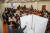 29일 오후 서울 여의도 국회 정무위원회 회의장에 열린 정치개혁특별위원회 회의에 투표소가 설치되어 있다. 김경록 기자
