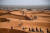  &#39;2019 가민 티탄 사막 산악자전거&#39; 대회가 28일(현지시간) 모로코 메르주가 사막에서 개막했다. 출전 선수들이 사막의 모래 언덕을 오르고 있다. [AFP=연합뉴스] 